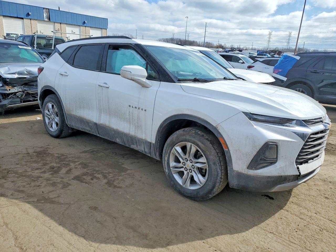 2020 CHEVROLET BLAZER 2LT photo 4