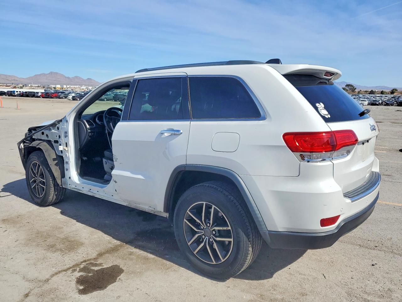 2019 JEEP GRAND CHEROKEE LIMITED photo 3