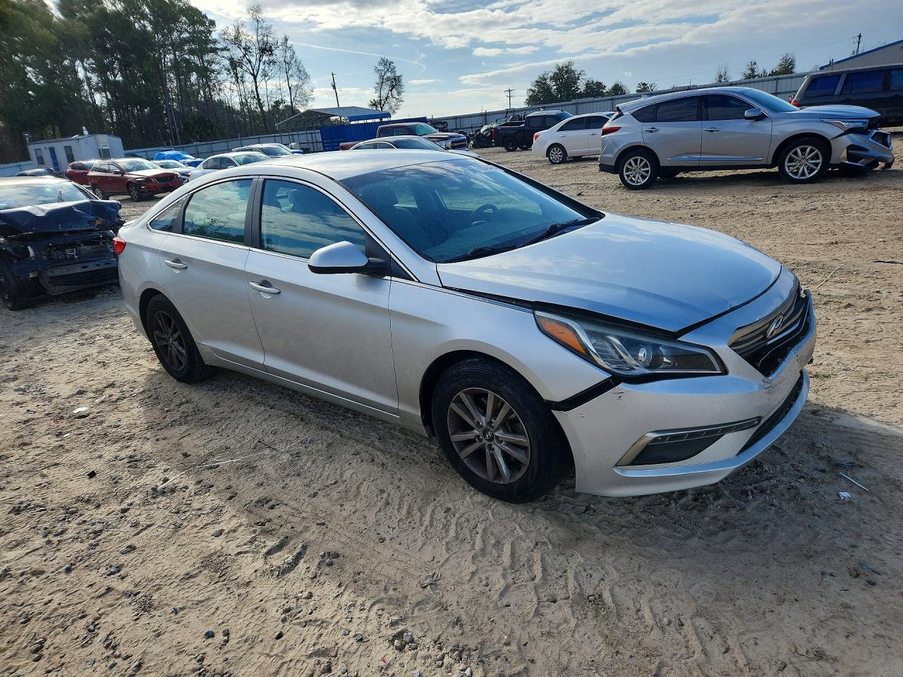 2015 HYUNDAI SONATA SE photo 13