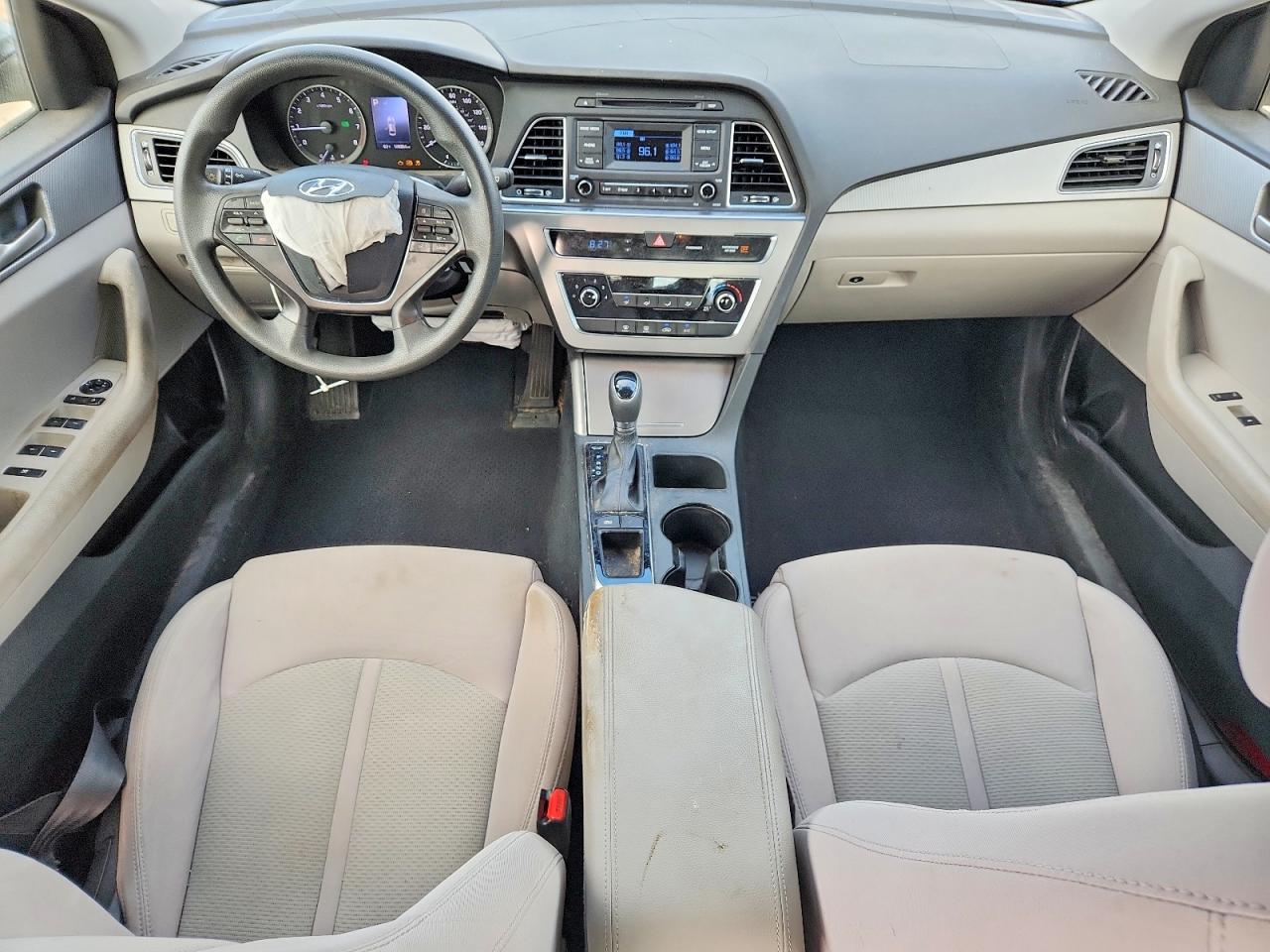 2015 HYUNDAI SONATA SE photo 29