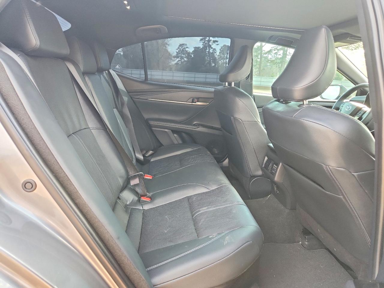 2025 TOYOTA CAMRY XSE photo 10