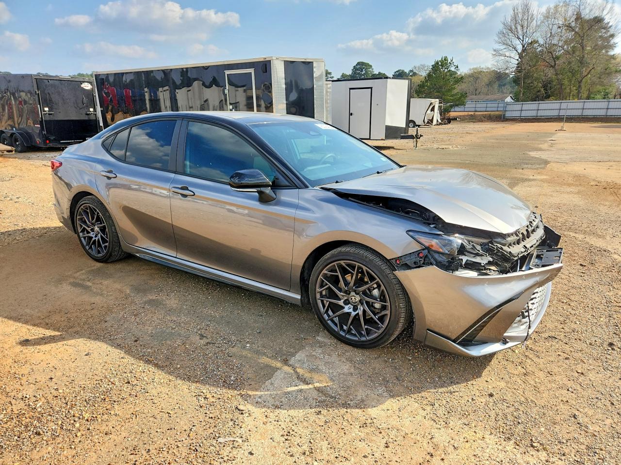 2025 TOYOTA CAMRY XSE photo 4