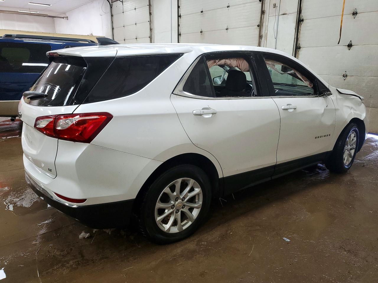 2018 CHEVROLET EQUINOX LT photo 5