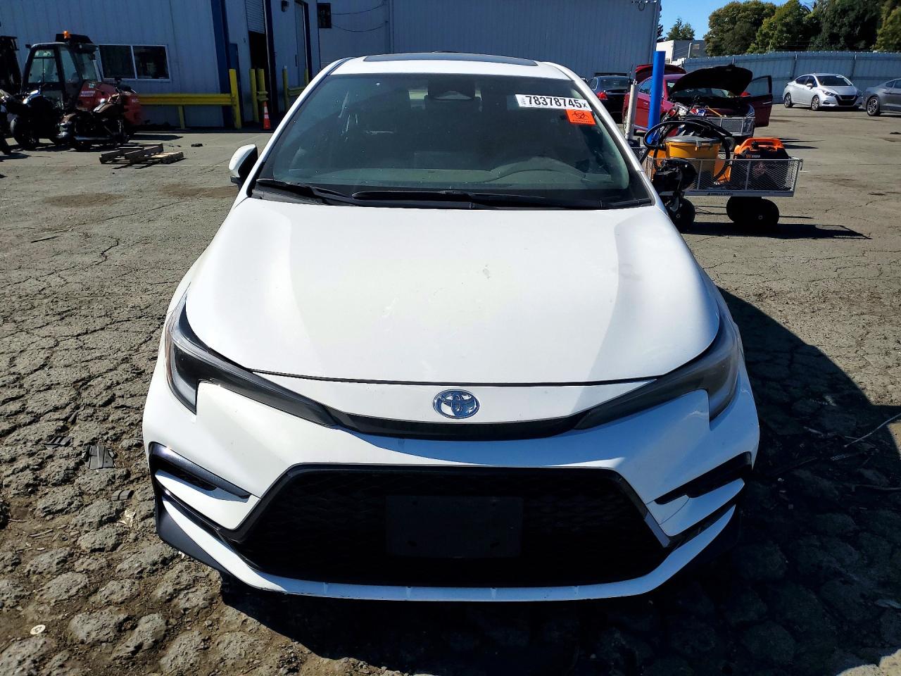 2024 TOYOTA COROLLA SE photo 9
