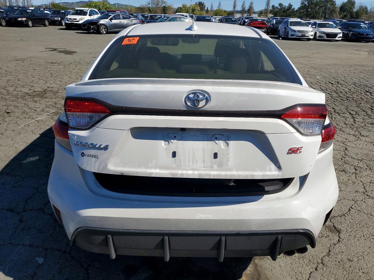 2024 TOYOTA COROLLA SE photo 11