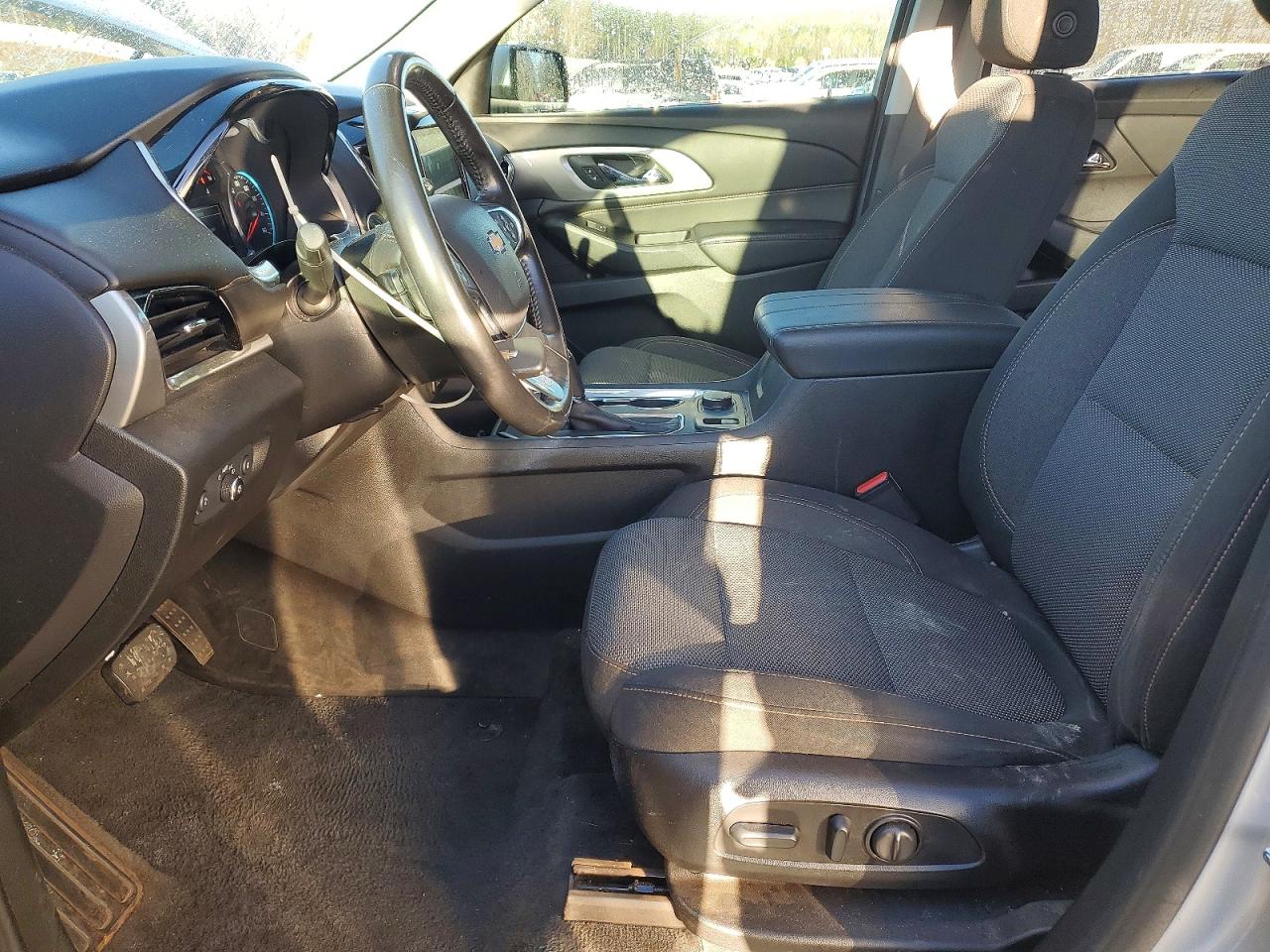 2019 CHEVROLET TRAVERSE LT photo 13