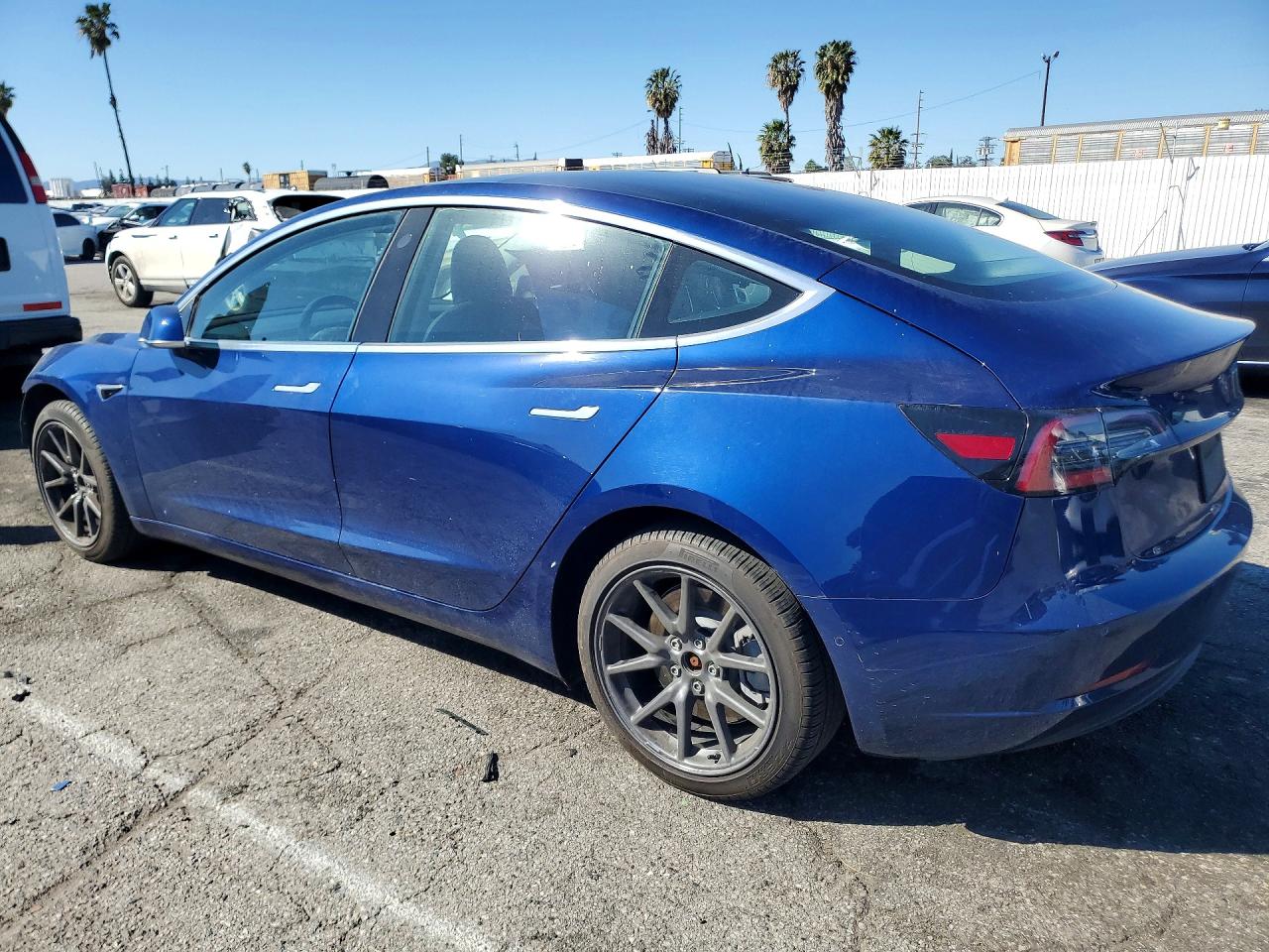2019 TESLA MODEL 3 photo 4