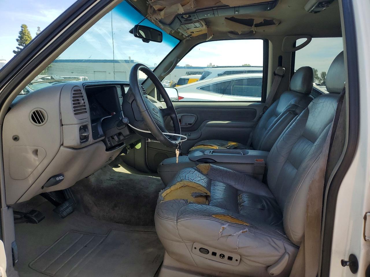 1995 CHEVROLET TAHOE C1500 photo 13