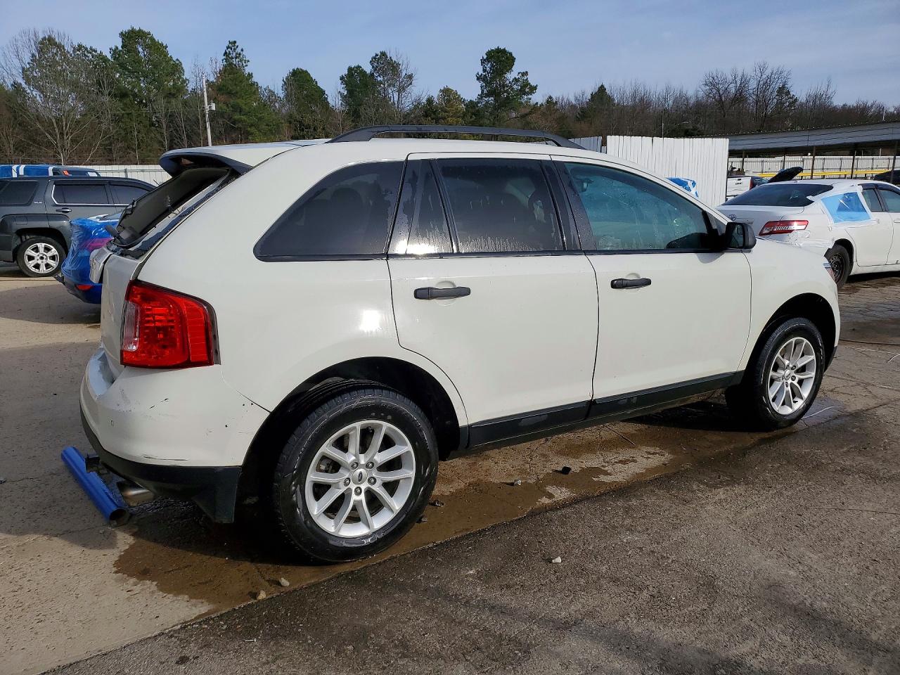2013 FORD EDGE SE photo 3