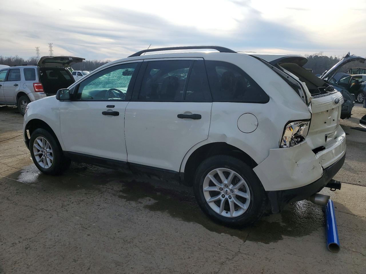 2013 FORD EDGE SE photo 2