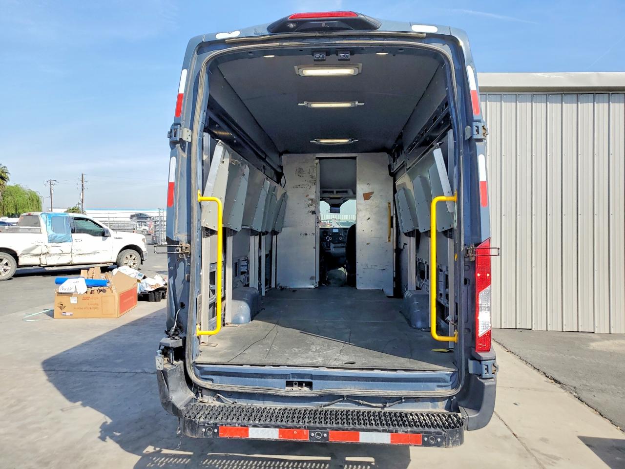 2020 FORD TRANSIT 250 DELIVERY VAN photo 6