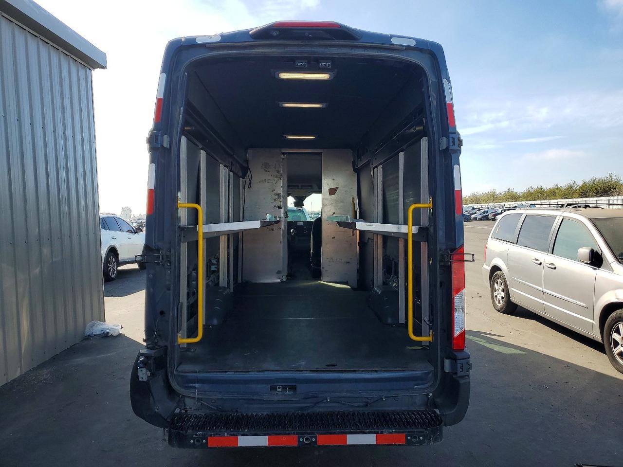 2020 FORD TRANSIT 250 DELIVERY VAN photo 10