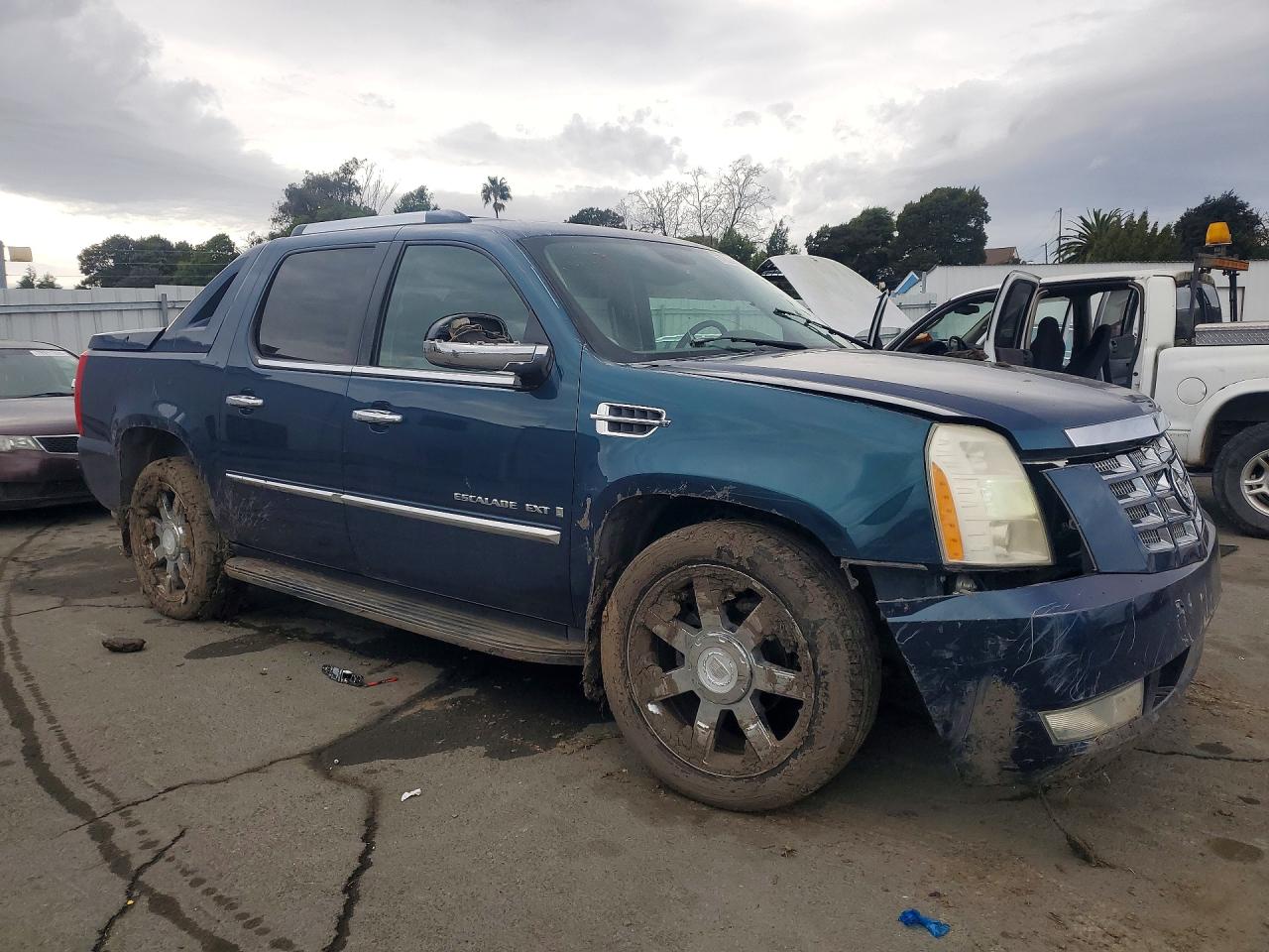 2007 CADILLAC ESCALADE EXT photo 4
