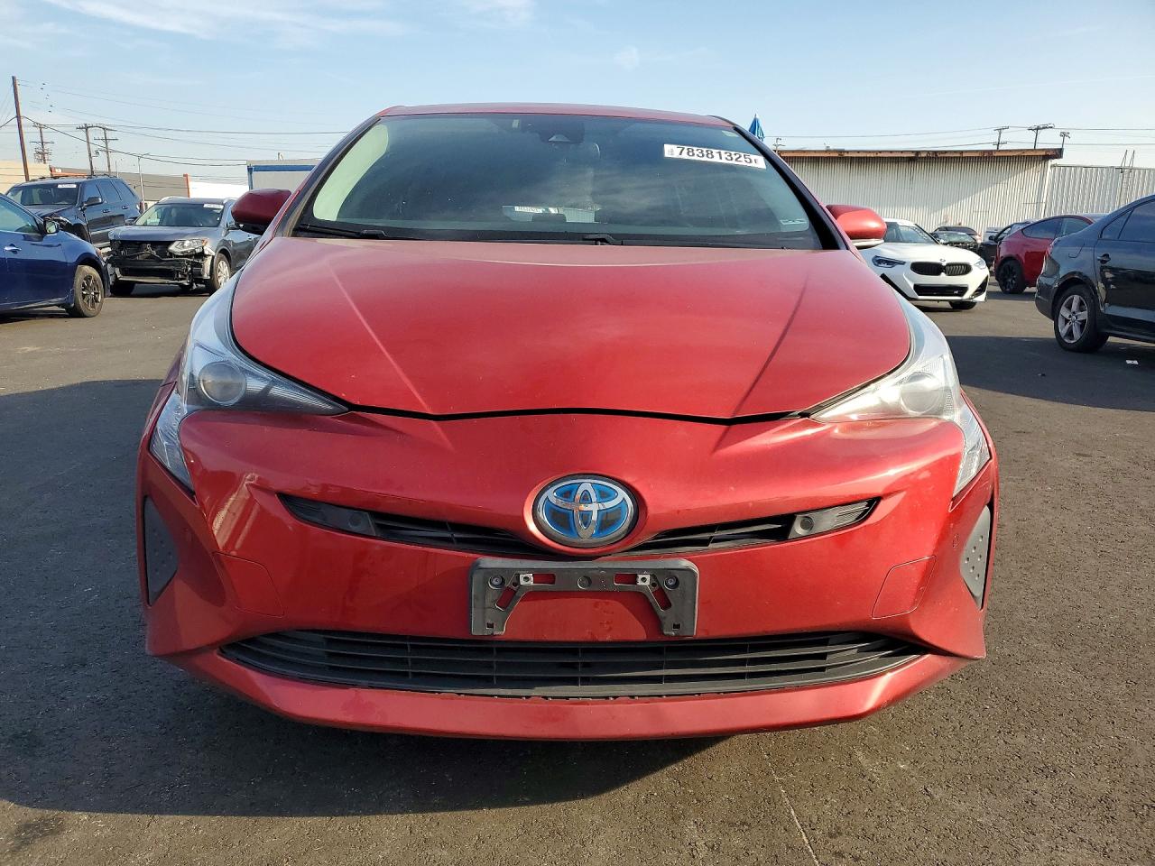 2017 TOYOTA PRIUS THREE photo 5