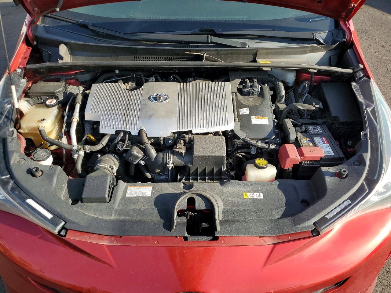 2017 TOYOTA PRIUS THREE photo 11