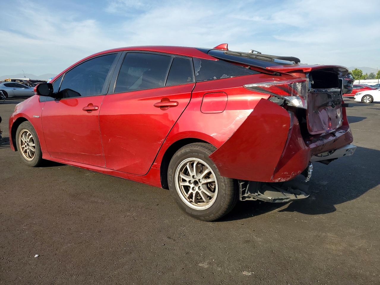 2017 TOYOTA PRIUS THREE photo 2