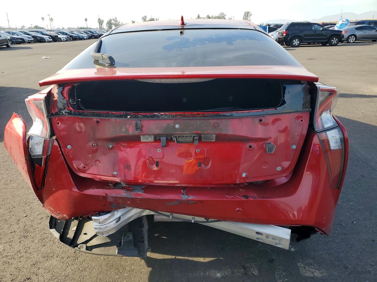 2017 TOYOTA PRIUS THREE photo 6