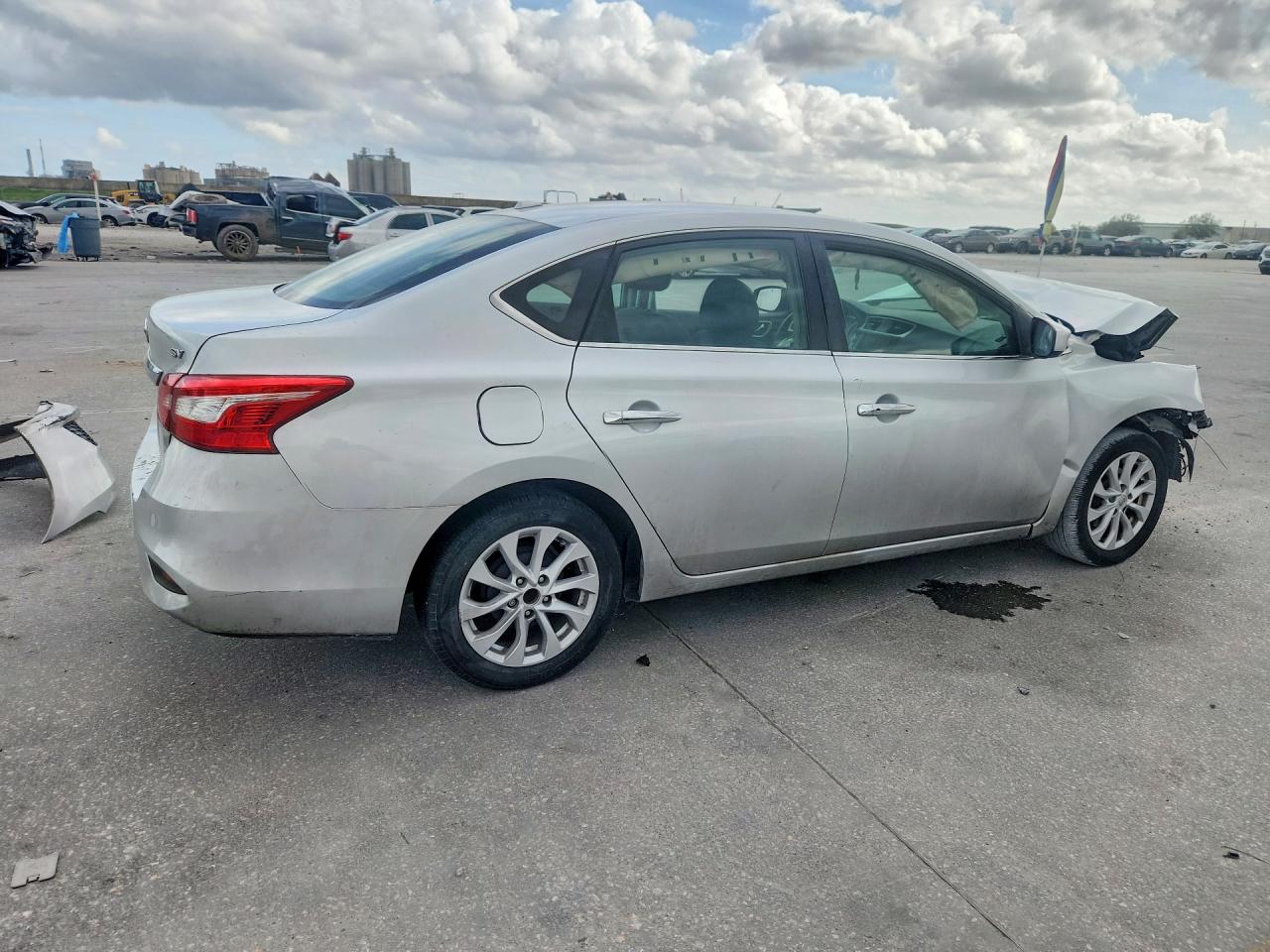 2019 NISSAN SENTRA SV photo 3