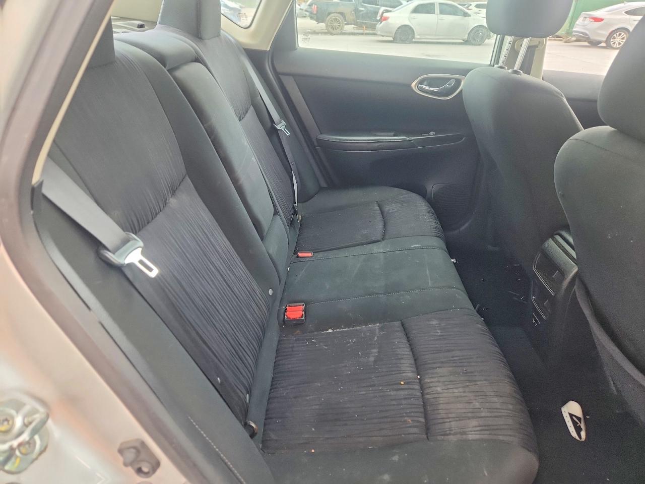 2019 NISSAN SENTRA SV photo 10