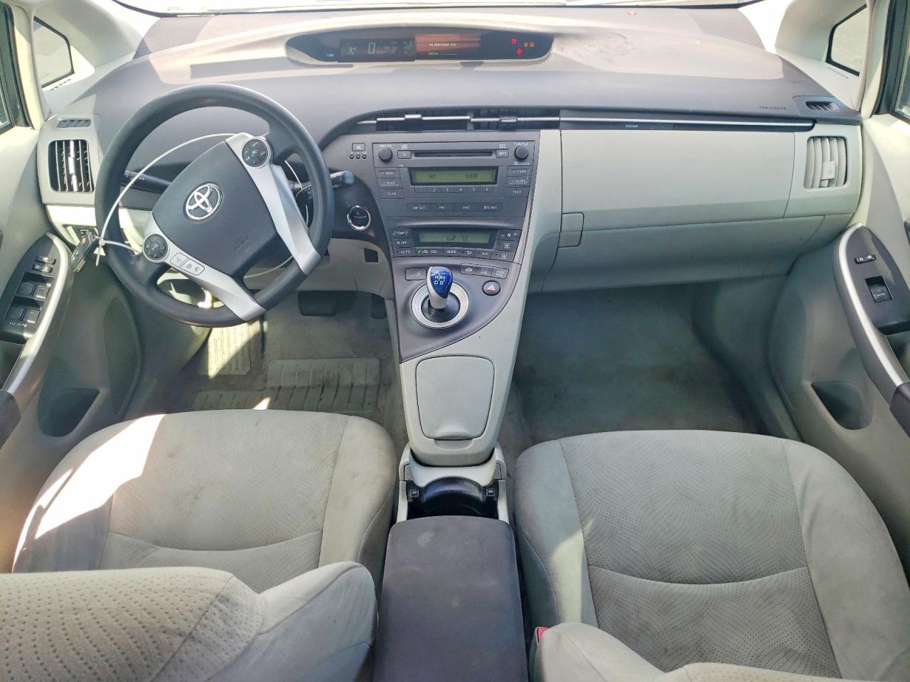 2010 TOYOTA PRIUS II photo 8