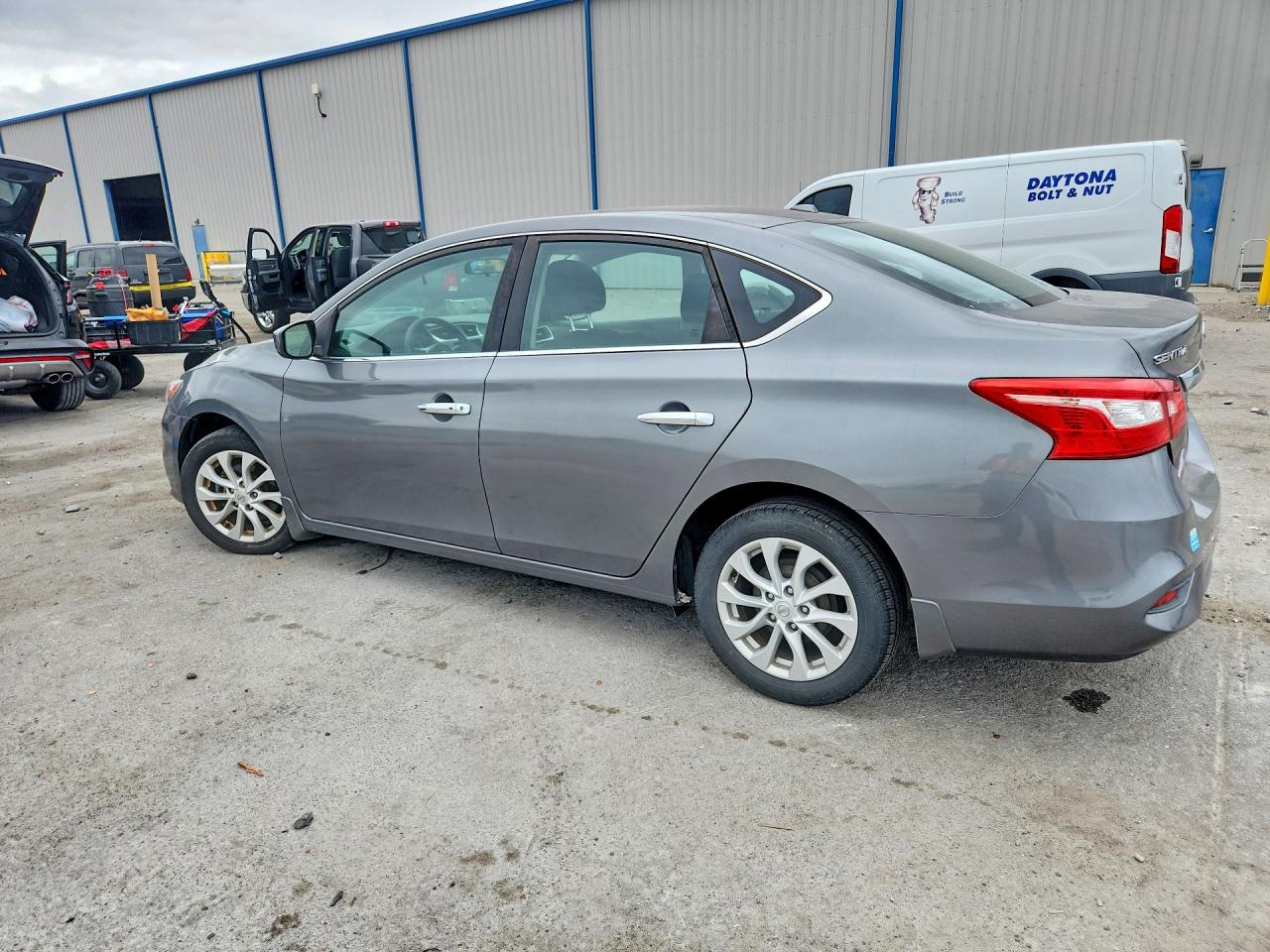 2018 NISSAN SENTRA SV photo 2
