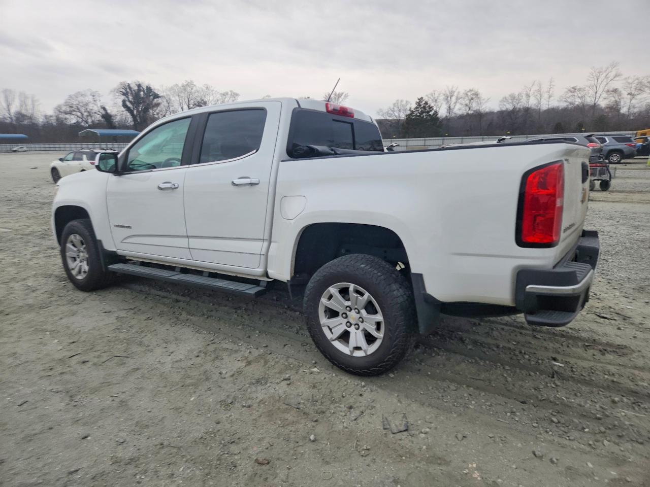 2018 CHEVROLET COLORADO LT photo 2