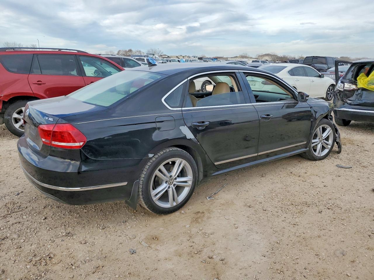 2014 VOLKSWAGEN PASSAT SEL photo 5