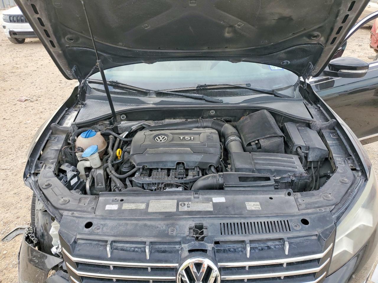 2014 VOLKSWAGEN PASSAT SEL photo 21