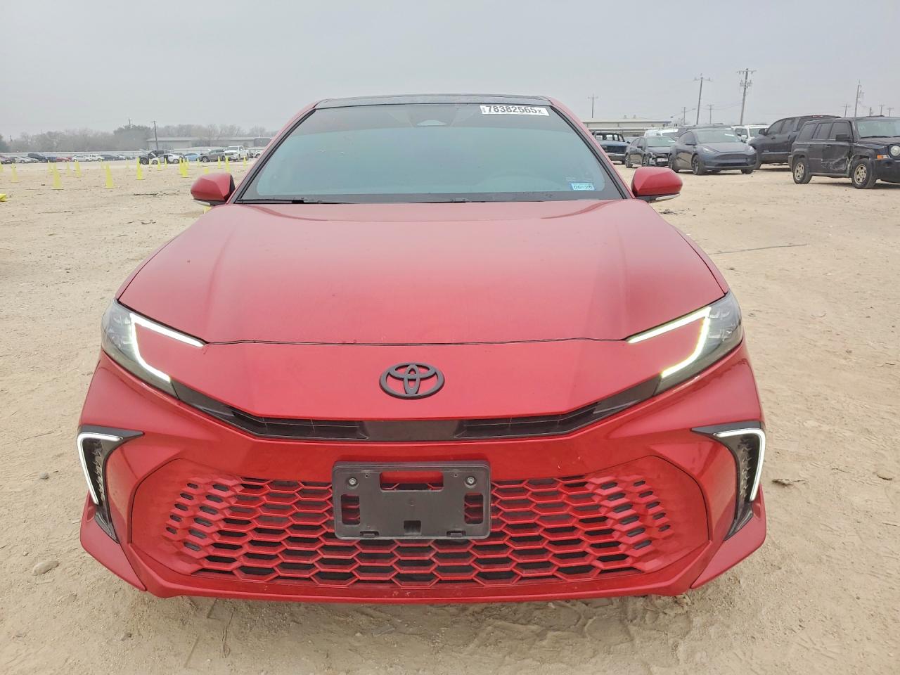 2025 TOYOTA CAMRY XSE photo 9