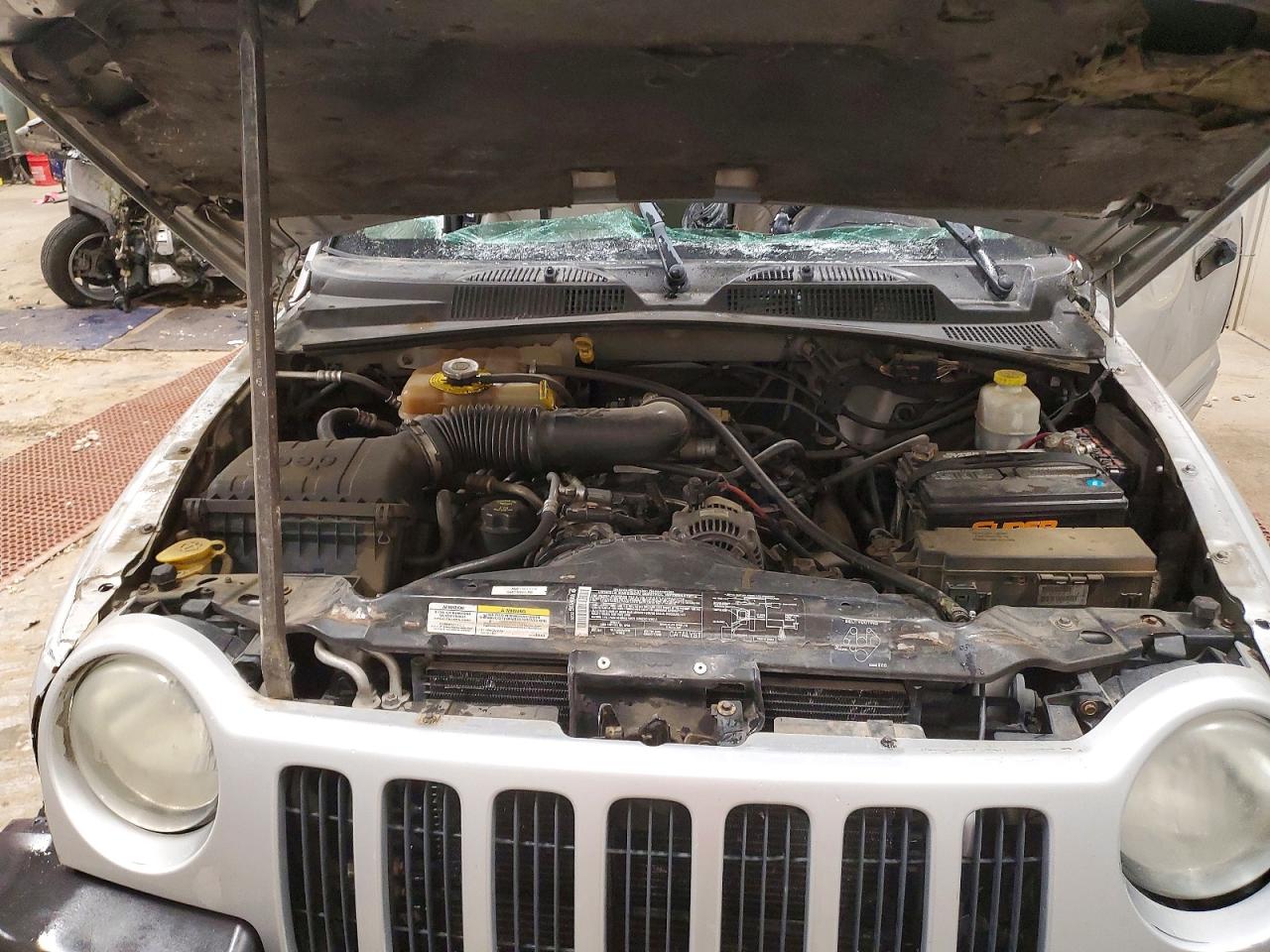 2004 JEEP LIBERTY LIMITED photo 12
