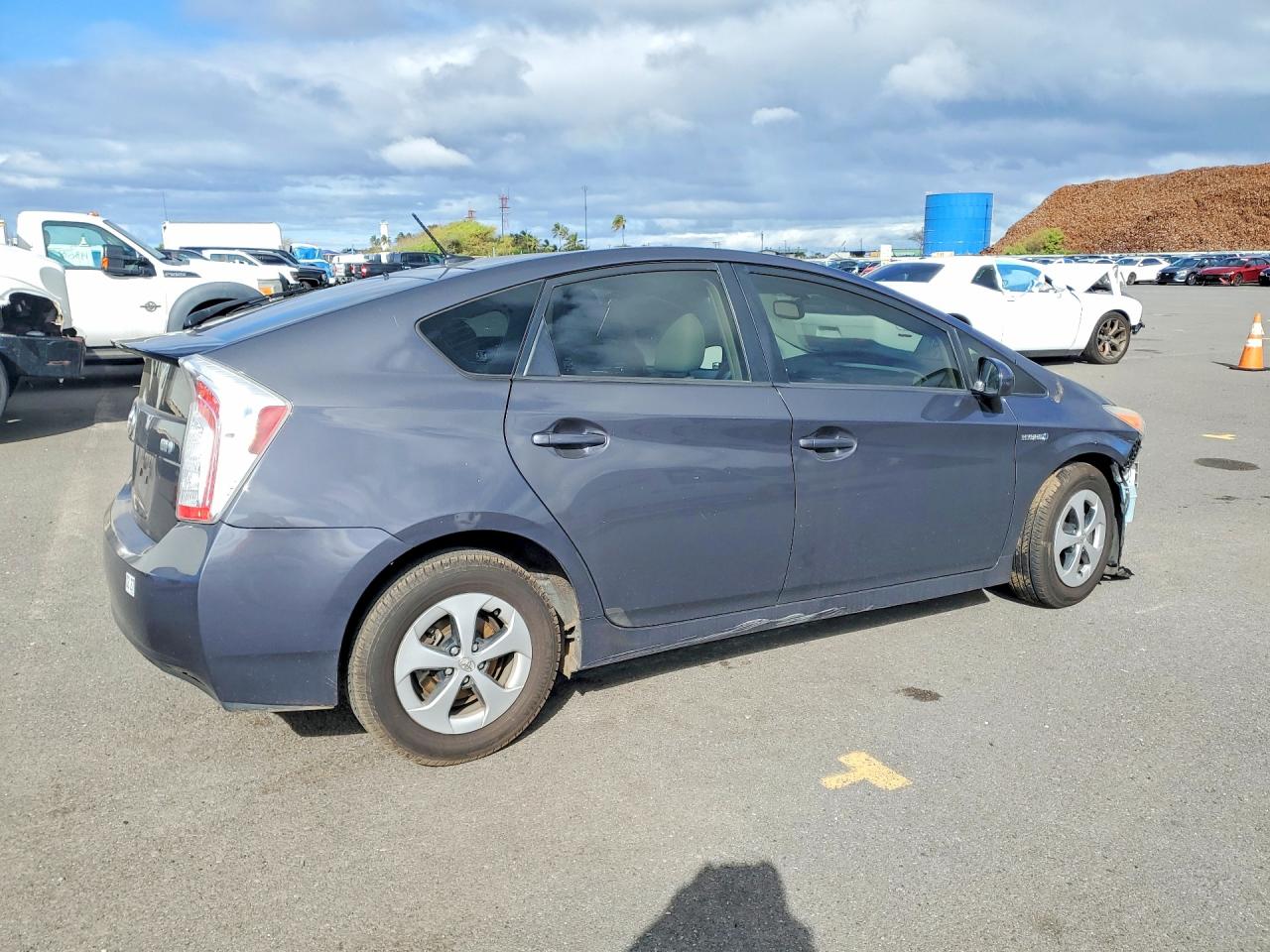 2013 TOYOTA PRIUS photo 7