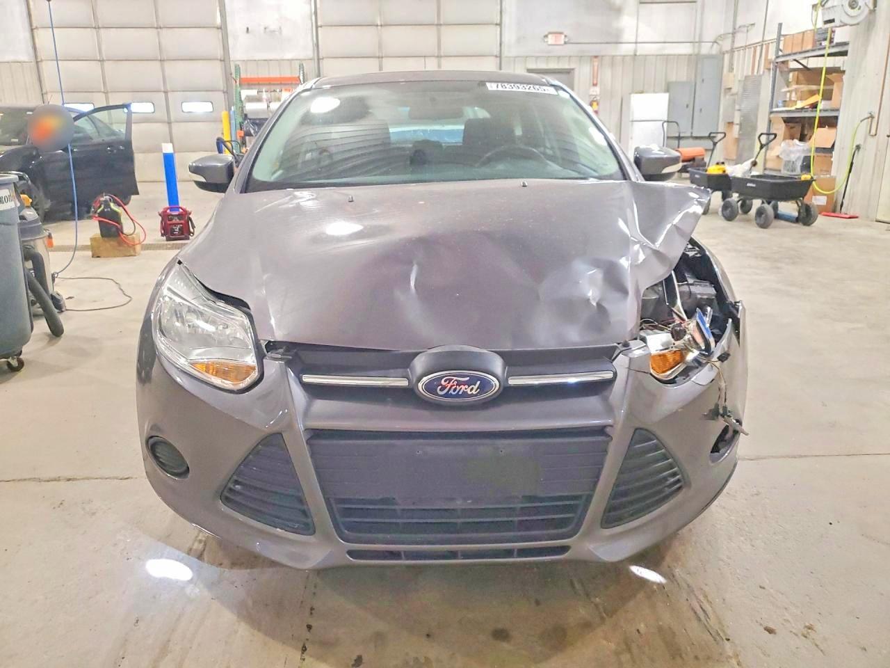 2014 FORD FOCUS SE photo 5