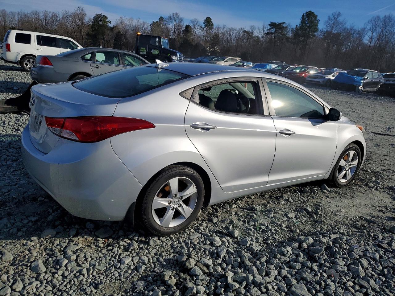 2013 HYUNDAI ELANTRA GLS photo 3