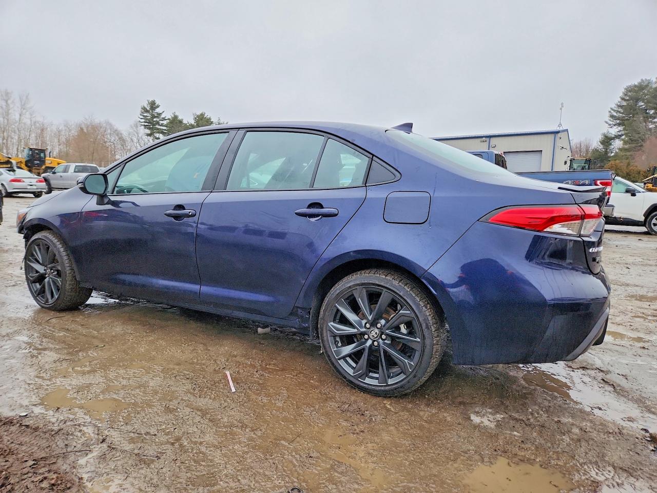 2025 TOYOTA COROLLA SE photo 2
