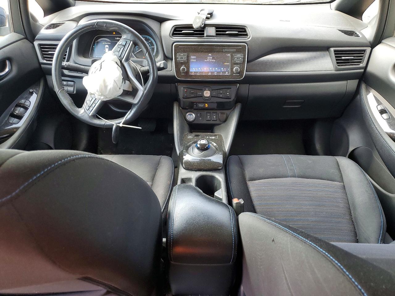 2018 NISSAN LEAF SV photo 15