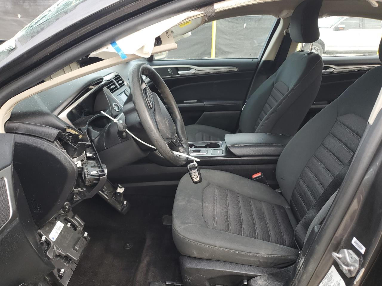 2017 FORD FUSION SE photo 13