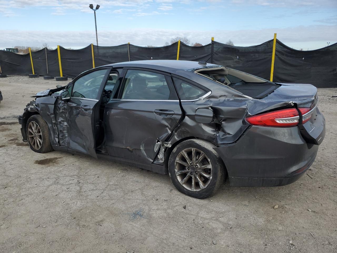 2017 FORD FUSION SE photo 3