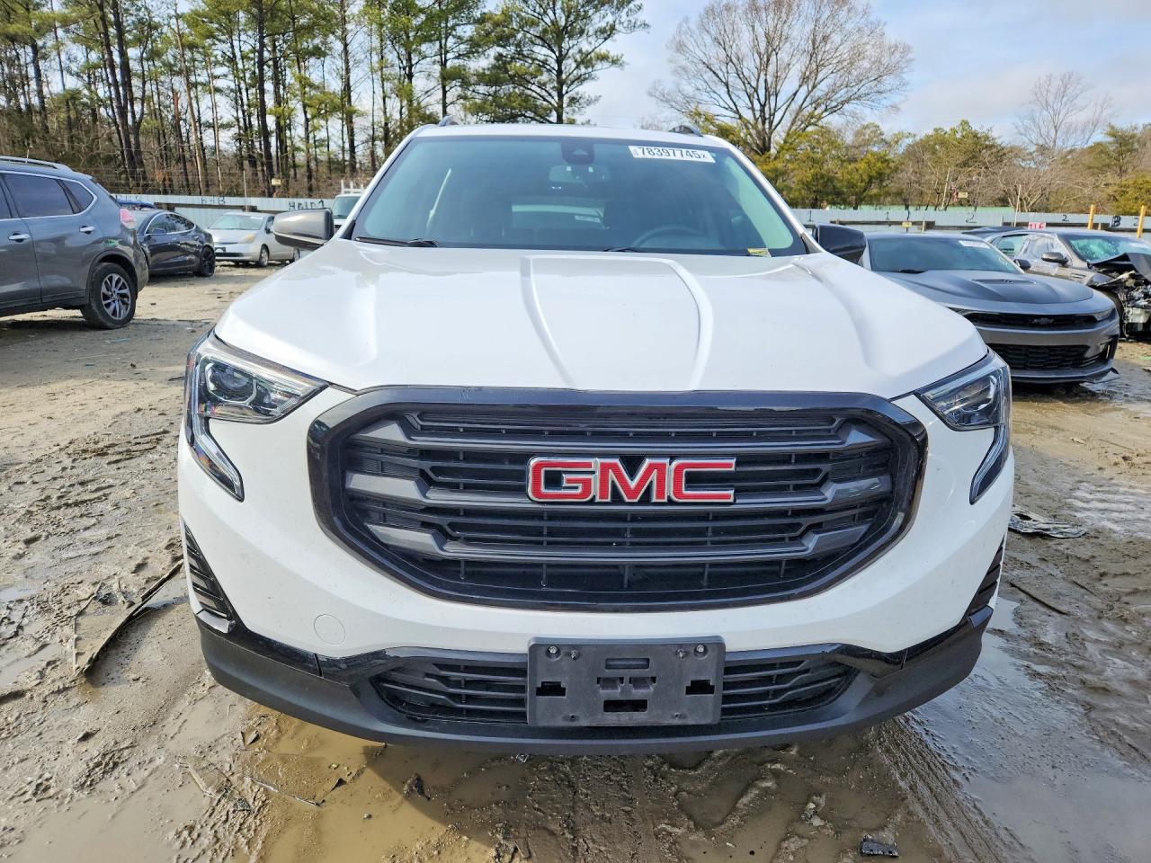 2020 GMC TERRAIN SLE photo 5
