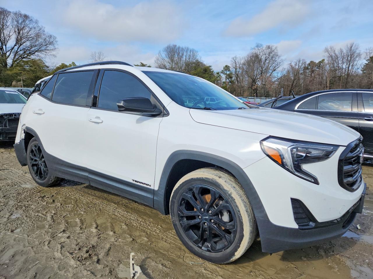 2020 GMC TERRAIN SLE photo 4
