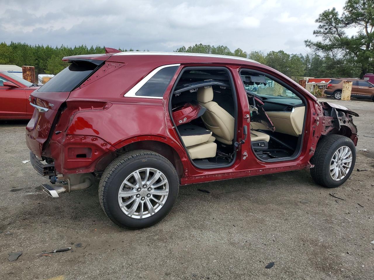 2017 CADILLAC XT5 photo 5