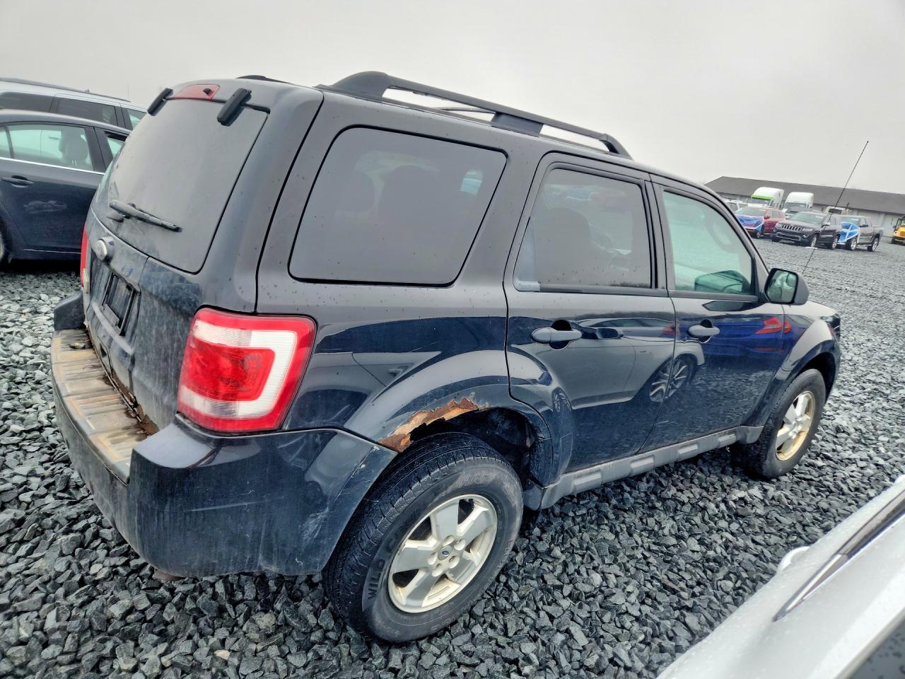 2012 FORD ESCAPE XLT photo 5