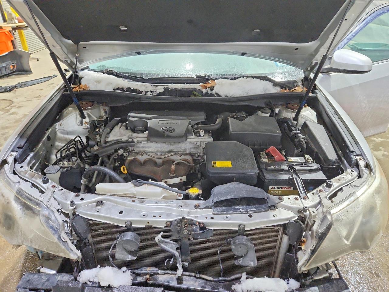 2012 TOYOTA CAMRY SE photo 21