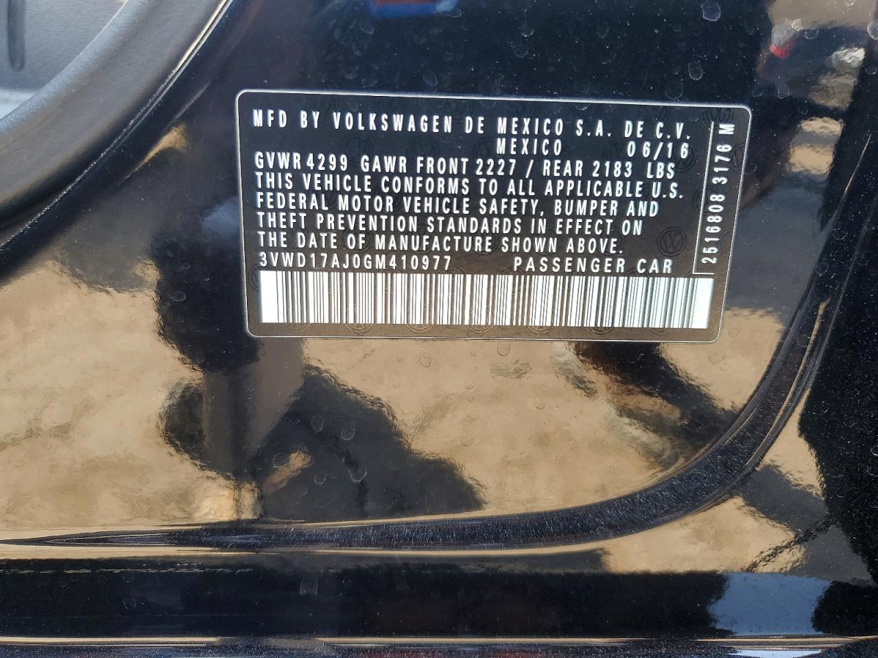 2016 VOLKSWAGEN JETTA SPORT photo 12