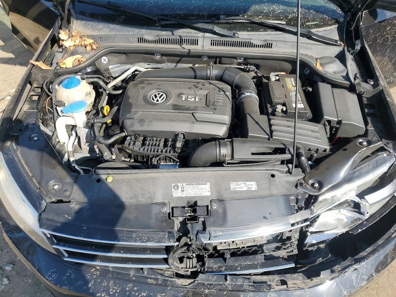 2016 VOLKSWAGEN JETTA SPORT photo 11