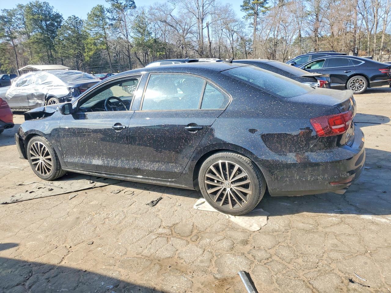 2016 VOLKSWAGEN JETTA SPORT photo 2
