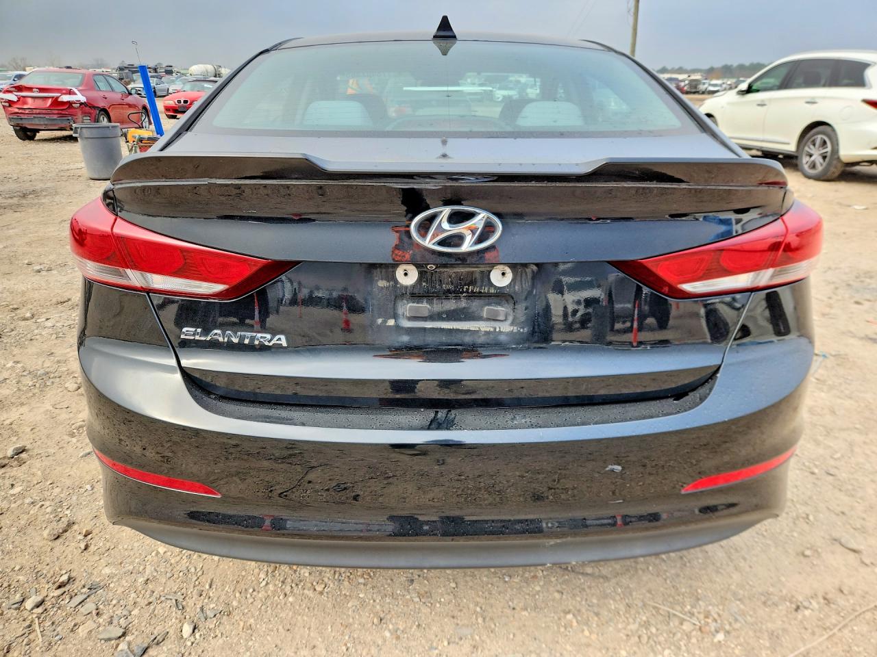 2018 HYUNDAI ELANTRA photo 6