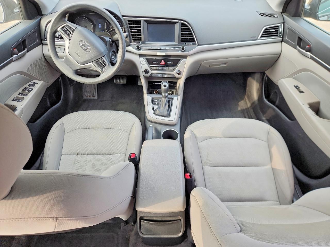 2018 HYUNDAI ELANTRA photo 8