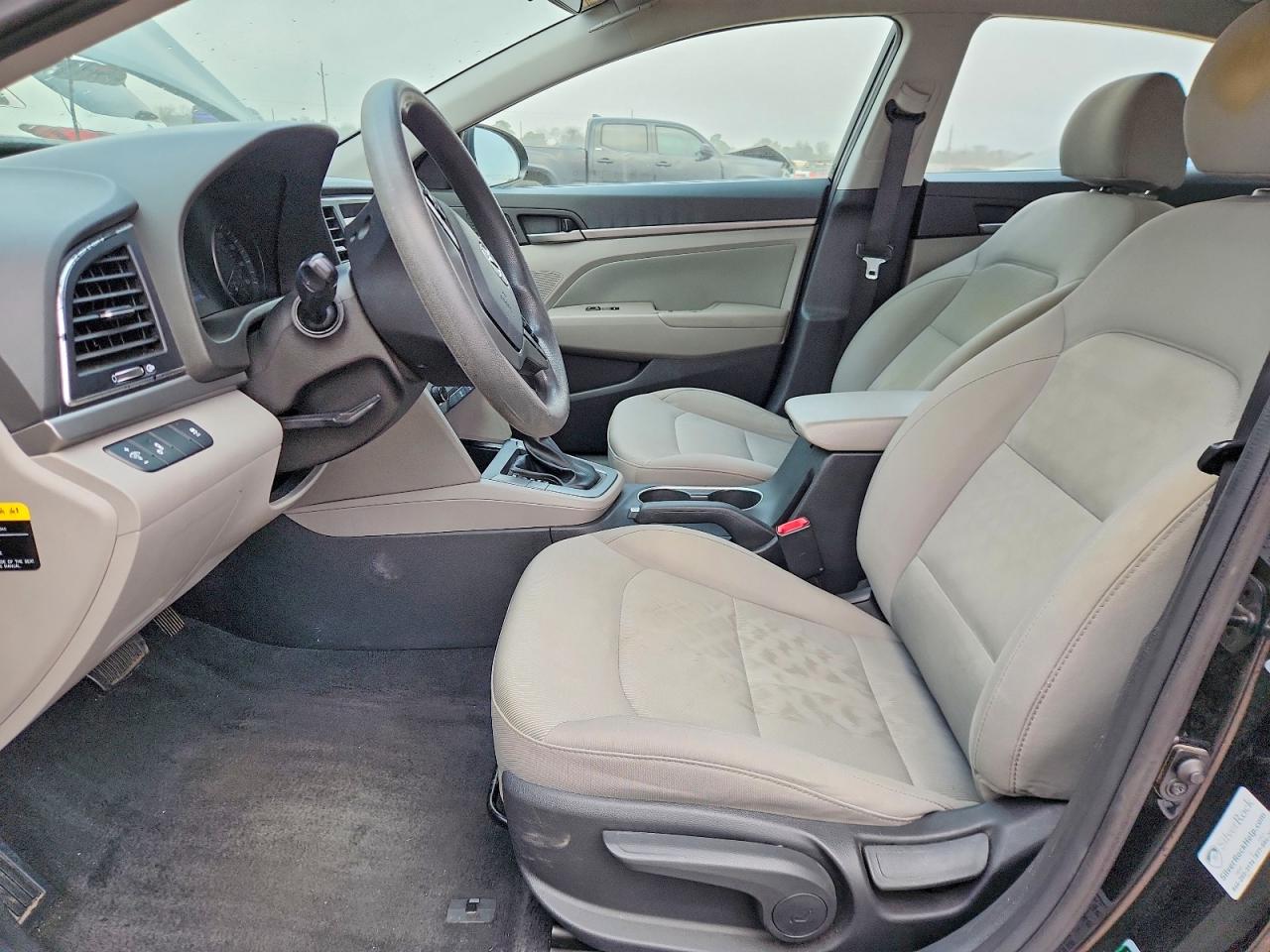 2018 HYUNDAI ELANTRA photo 7