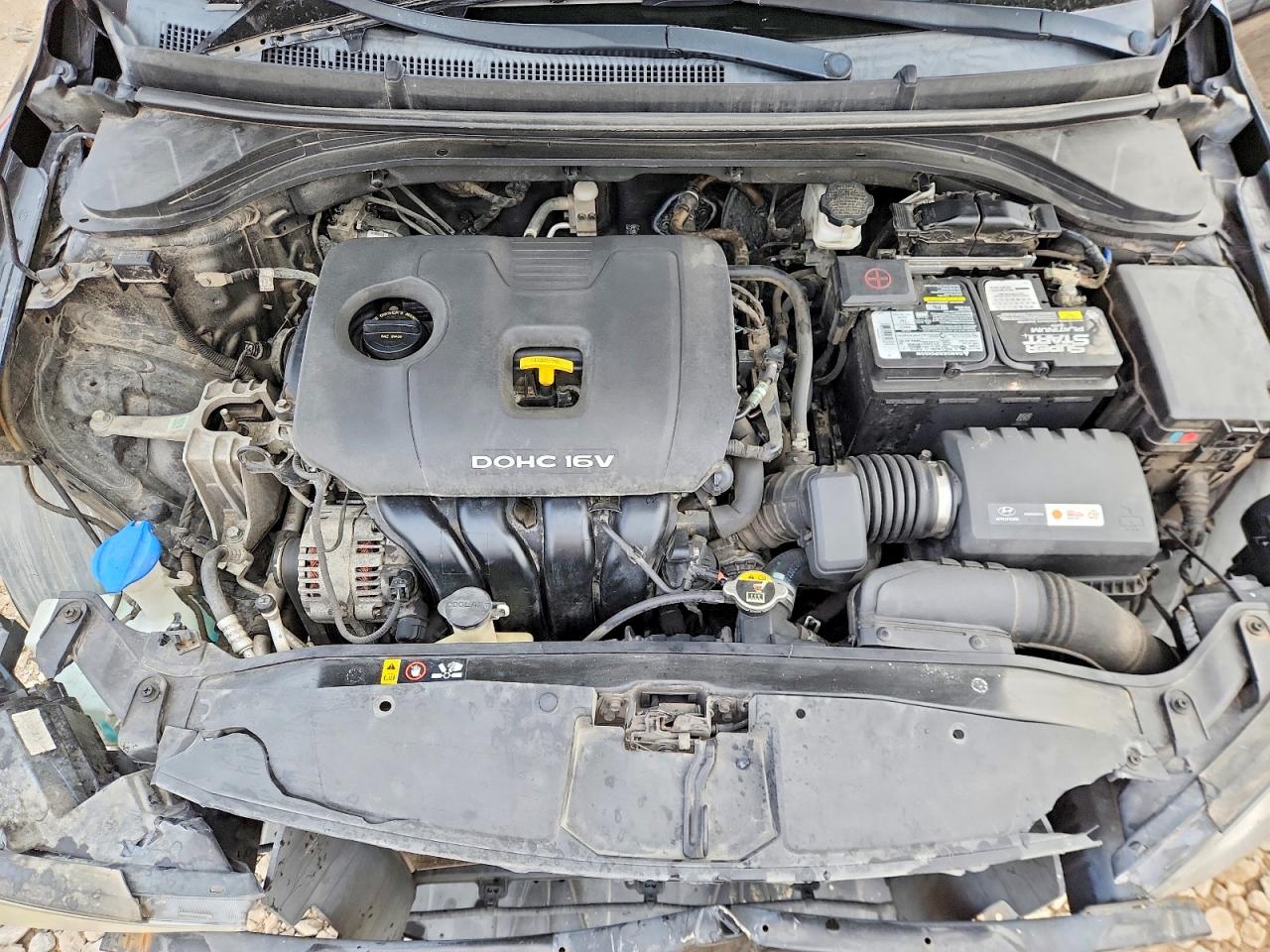 2018 HYUNDAI ELANTRA photo 11