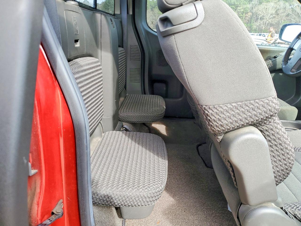 2005 NISSAN FRONTIER SE photo 28